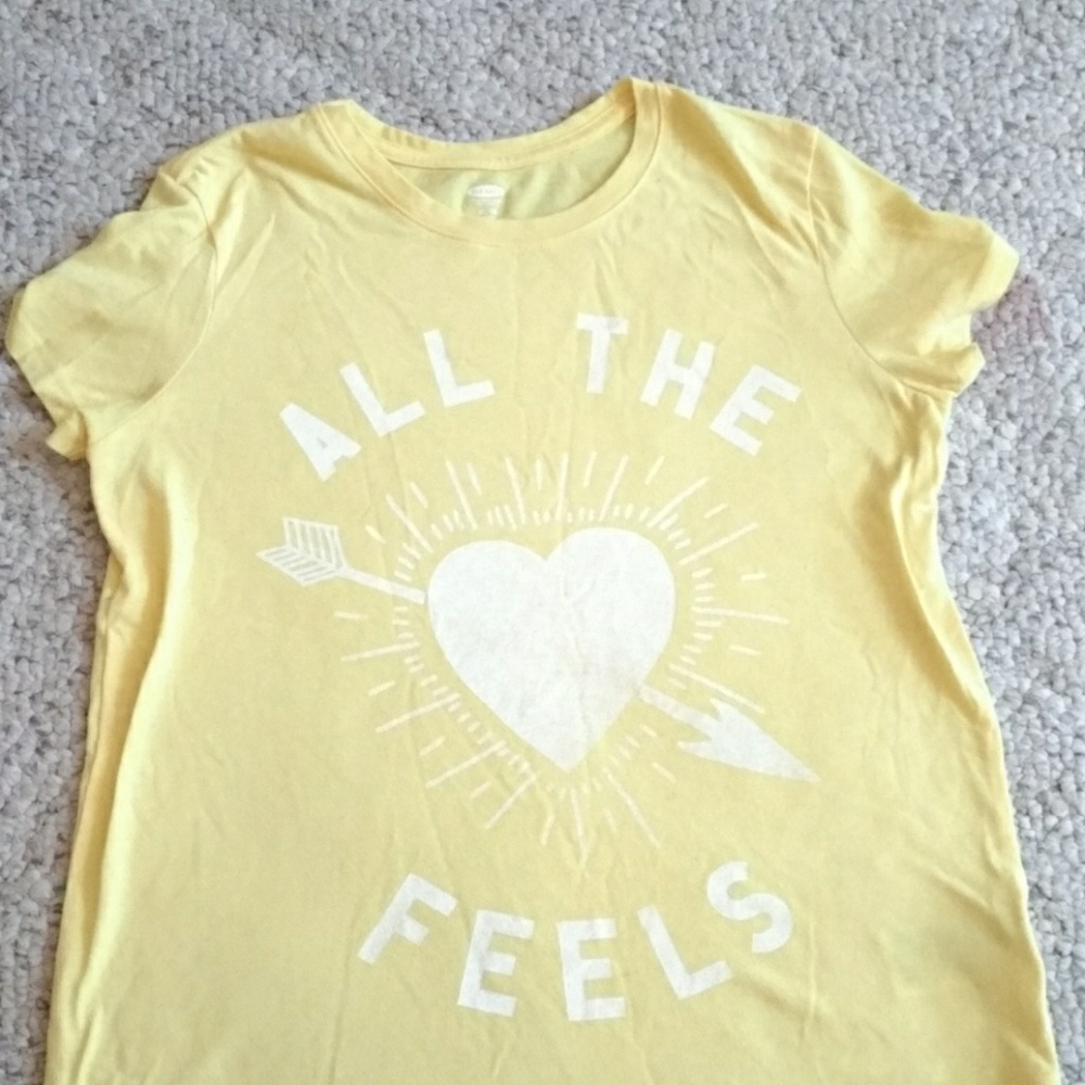 Old Navy t shirt